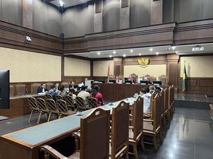 Jaksa Tanya Saksi soal Kode di Amplop Diduga Suap: Ada Dirjen Bea Cukai?