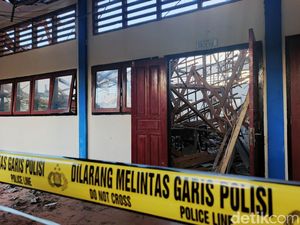 Penyebab Atap SMAN 7 Mataram Roboh Terungkap, Perbaikan Ditaksir Rp 400 Juta