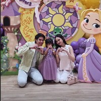 Gaya Kompak El Rumi-Syifa Hadju, Pasutri Baru Hadiri Ultah Anak Kesha Ratuliu