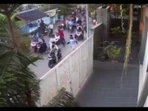 Konvoi Lulusan Pelajar Bersajam Berujung Tawuran di Pekalongan