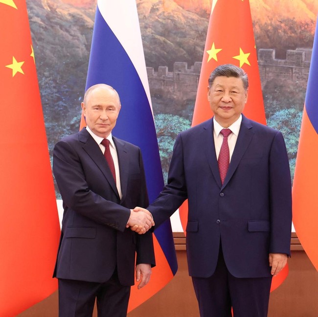 Vladimir Putin Disambut Hangat di Beijing, Bertemu Xi Jinping
