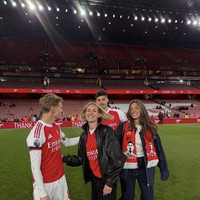 WAGs Rayakan Arsenal Juara Liga Inggris, Gabriel Magalhaes Nangis Bareng Istri