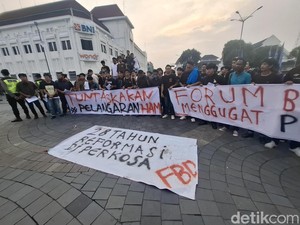 Forum BEM DIY Gelar Aksi di Titik Nol Jogja Tuntut RUU Perlindungan Aktivis