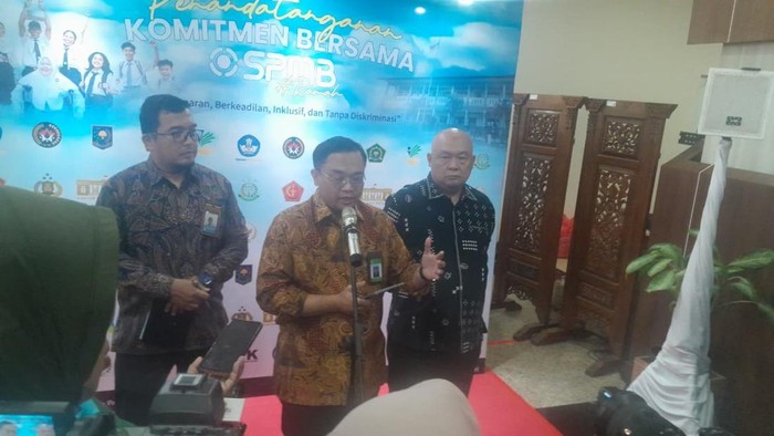 Direktur Jenderal PAUD, Pendidikan Dasar, dan Pendidikan Nonformal dan Informal Kemendikdasmen, Gogot Suharwoto di sela acara penandatanganan komitmen bersama SPMB RAMAH 2026/2027 di Kemendikdasmen, Jakarta Pusat, Kamis (21/5/2026).