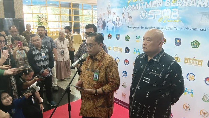 Direktur Jenderal PAUD, Pendidikan Dasar, dan Pendidikan Nonformal dan Informal (PNFI) Gogot Suharwoto  di sela acara penandatanganan komitmen bersama SPMB RAMAH 2026/2027 di Kemendikdasmen, Jakarta Pusat, Kamis (21/5/2026).