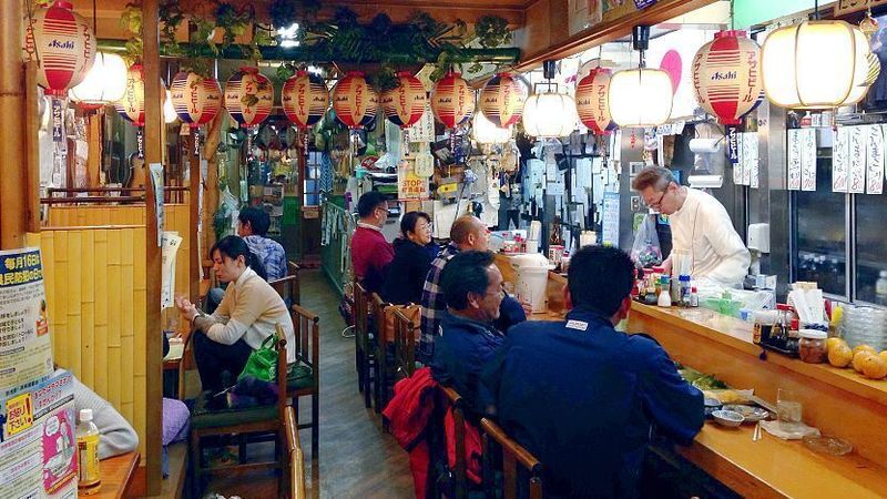 Izakaya di Jepang.