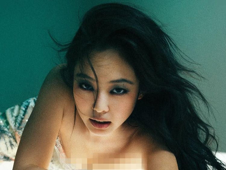 Berani Tampil Topless, Pemotretan Terbaru Jennie BLACKPINK Bikin Fans Geger