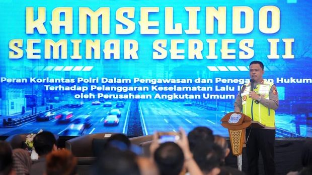 Kakorlantas Polri Irjen Agus Suryonugroho dalam acara seminar Kamselindo Series II di Jakarta Internasional Expo (JIEXPO) Kemayoran, Jakarta, Kamis (21/5/2026).