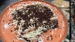 Lamak Bana! Tunjang dan Sate Lidah di Restoran Padang Premium Depok