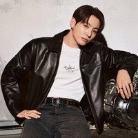 Koleksi Calvin Klein x Jungkook BTS Ludes Dalam Hitungan Menit, Fans Protes