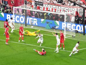 Video: Kalahkan SC Freiburg, Aston Villa Juara Liga Europa!