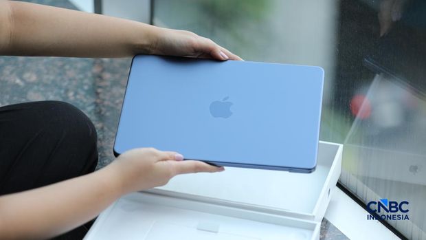 Macbook Neo. (CNBC Indonesia/Tri Susilo)