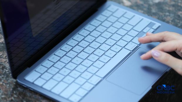 Macbook Neo. (CNBC Indonesia/Tri Susilo)