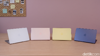 MacBook Neo langsung mencuri perhatian. Bukan saja karena harganya Rp 10 jutaan, laptop termurah Apple ini hadir dalam 4 varian warna menggoda. Foto: Adi FR/detikINET