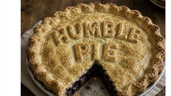 Bahkan pie bertuliskan “Humble Pie” ikut muncul, tanda netizen belum mau move on dari drama Haaland vs Arsenal. Foto: X.com