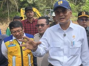 Tinjau Dampak Bencana di Tanah Datar, Menteri PU: Perbaikan Irigasi Prioritas