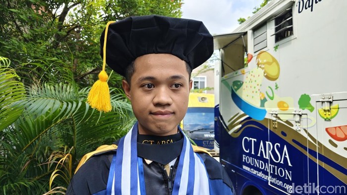 Nazril Romijwa Cahyadi (17) ditemui di SMA Unggulan CT Arsa Sukoharjo, Kamis (21/5/2026)