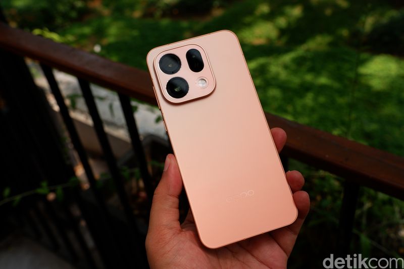Oppo Find X9 Ultra & X9s Oppo Find X9 Ultra & X9s
