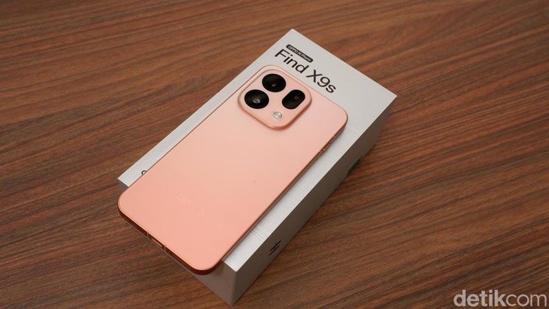 Oppo Find X9s