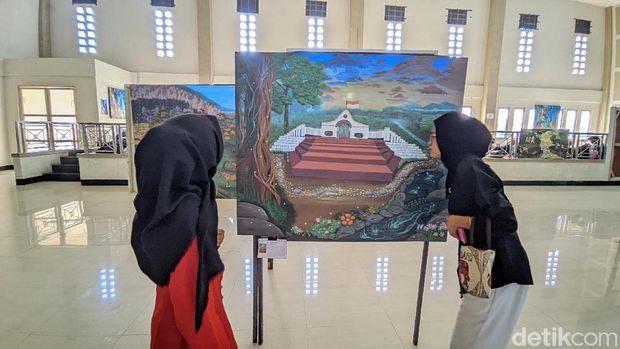 Pameran Lukisan di Gedung Kesenian Kabupaten Ciamis Pameran Lukisan di Gedung Kesenian Kabupaten Ciamis