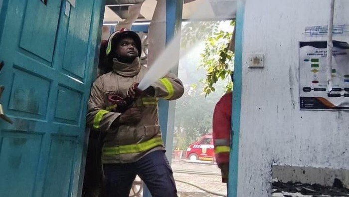 Gedung Fakultas Pertanian USK Terbakar Diduga Akibat Ricuh Antar Mahasiswa
