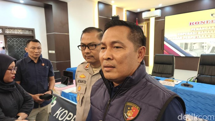 Konferensi pers kasus Koperasi Bodong BLN di Mako Dit Reskrimsus Polda Jateng, Kamis (21/5/2026).