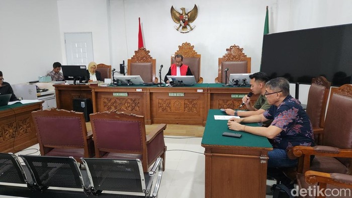 Polda Metro Jaya selaku termohon dalam gugatan praperadilan kasus penyiraman air keras aktivis KontraS Andrie Yunus menegaskan penyidikan kasus masih berlanjut. (Adrial/detikcom)