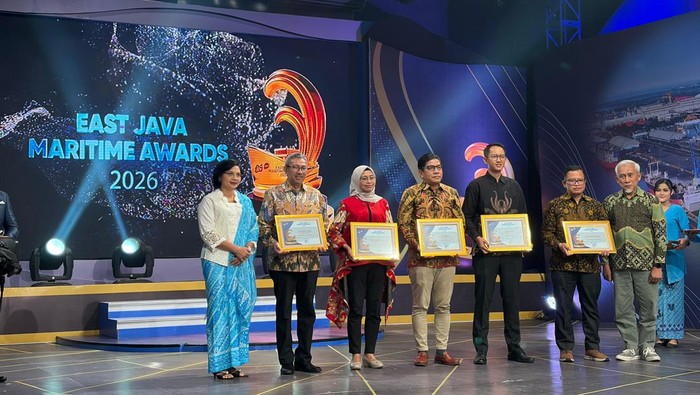 PT BSI sabet East Java Maritime Awards 2026