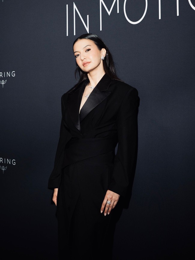 Raline Shah tampil di Cannes Film Festival, Prancis, mewakili Indonesia sebagai aktris dan figur industri kreatif. Ia menghadiri sejumlah acara, salah satunya Women in Motion by Kering, salah satu agenda bergengsi di Cannes yang merayakan kontribusi perempuan dalam industri perfilman. Foto: Istimewa