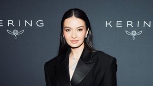 7 Gaya Lady Boss Raline Shah di Cannes Festival, Elegan dengan Power Suit