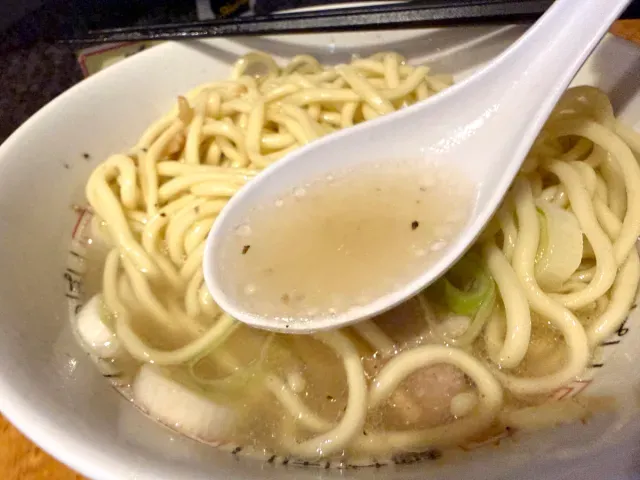 Ramen Unik di Jepang Ini Rasanya Disebut Seasin Air Laut, Kok Bisa?
