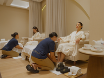 Sensasi Menikmati Relaksasi Mewah di Trans Luxury Hotel Surabaya
