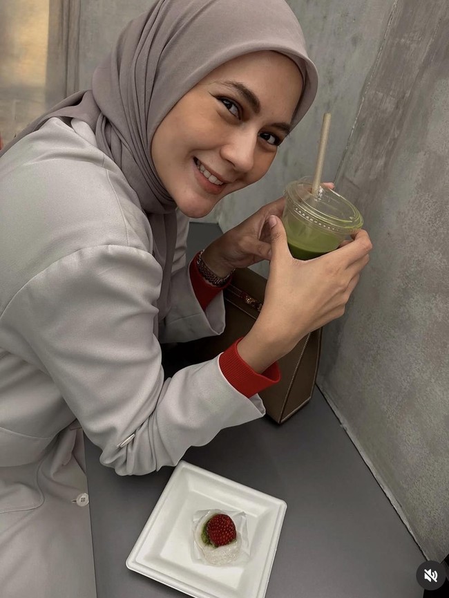 Serunya Paula Verhoeven Kulineran di Blok M dan Nongkrong di Kafe Matcha