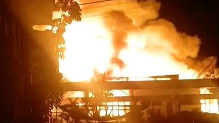 Tangkapan layar kebakaran di komplek Kantor Bupati Bulungan. (Istimewa)