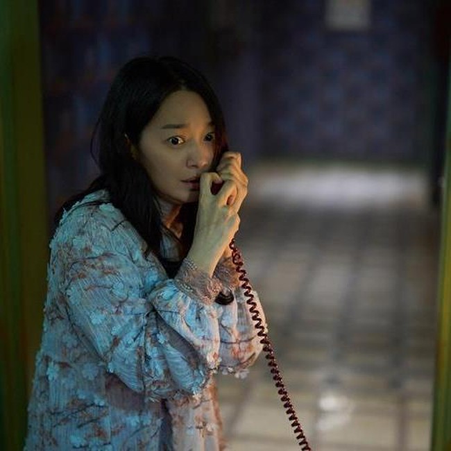 Potret Shin Min Ah Jadi Anak Kembar di Film Thriller Terbaru
