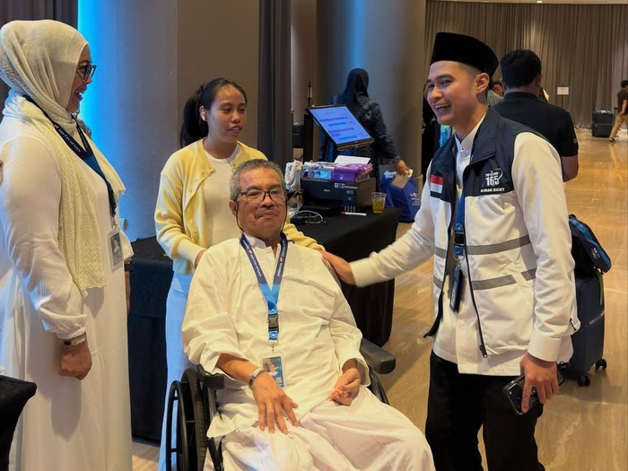 Aiman Ricky Jadi Pembimbing Haji, Siap Layani Tamu Allah