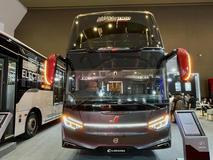 Bus double decker terbaru Juragan99 Trans meluncur di Busworld 2026