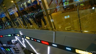 Dasco, Rosan hingga Kapolri Datangi BEI