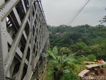 5 Fakta Lansia Terjun dari Jembatan Cirahong