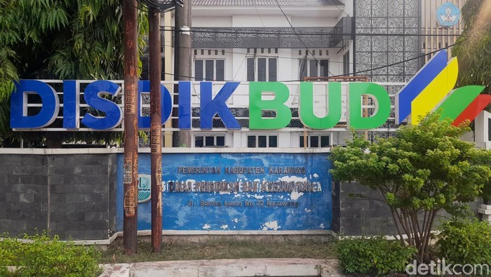 Kantor Dinas Pendidikan dan Kebudayaan Kabupaten Karawang