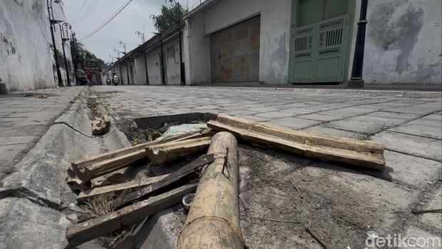 Lasem Rembang Potret kondisi terkini Kawasan Kota Pusaka Lasem, khususnya di Kompleks Pecinan Karangturi, Jumat (22/5/2026).