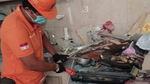 Ledakan gas mengakibatkan rumah warga di Tambora, Jakarta Barat porak-poranda, Jumat (22/5/2026) pagi.