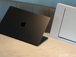 Unboxing MacBook Air 15 Inch Midnight, Gahar Nan Elegan