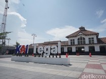 KA Tegal Bahari Terlambat Imbas Gangguan di Stasiun Senen