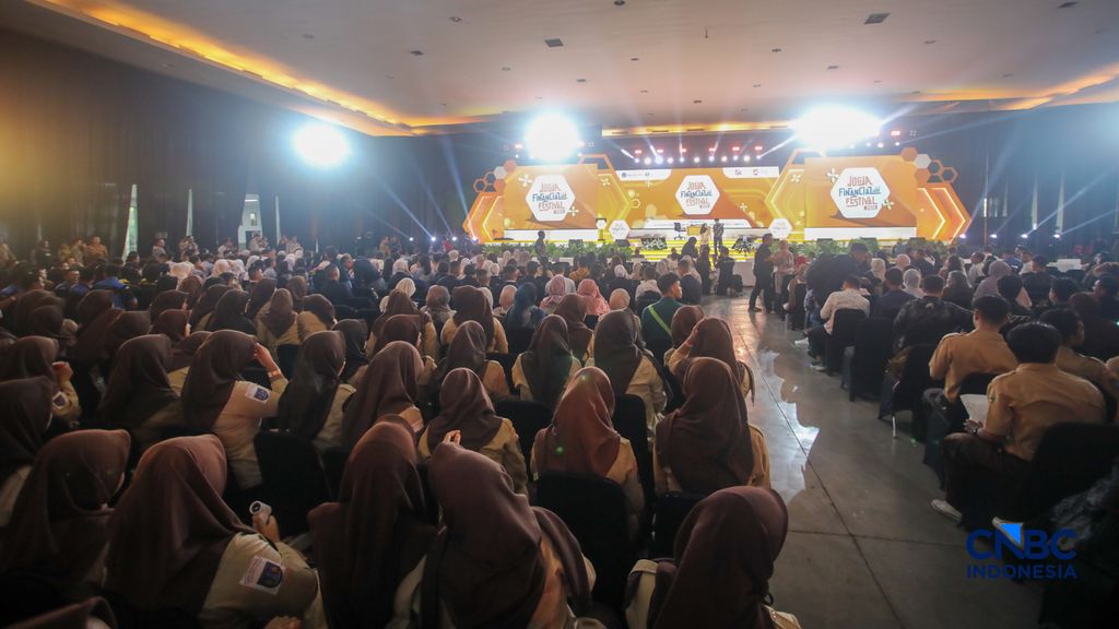 Suasana dalam Jogja Financial Festival 2026 di Jogja Expo Center (JEC), Yogyakarta, DIY, Jumat (22/5/2026). (CNBC Indonesia/Faisal Rahman)