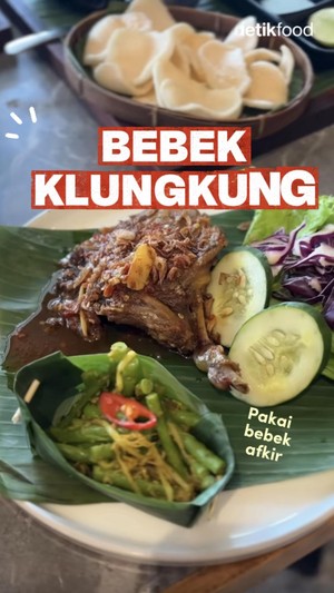 Video: Sedapnya Bebek Goreng Afkir dan Sup Iga ala Bali di Jaksel