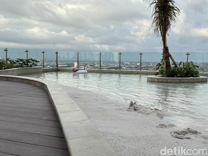 Rooftop Beach Club Trans Luxury Hotel Surabaya, Serasa Liburan di Bali