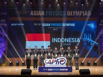 Raih 2 Emas di Olimpiade Fisika Asia, Indonesia Ungguli Jepang dan Israel