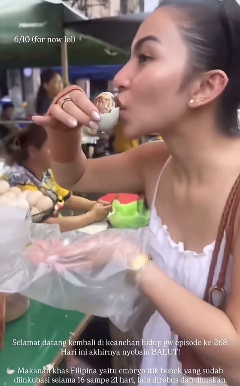 Ariel Tatum cicip balut.