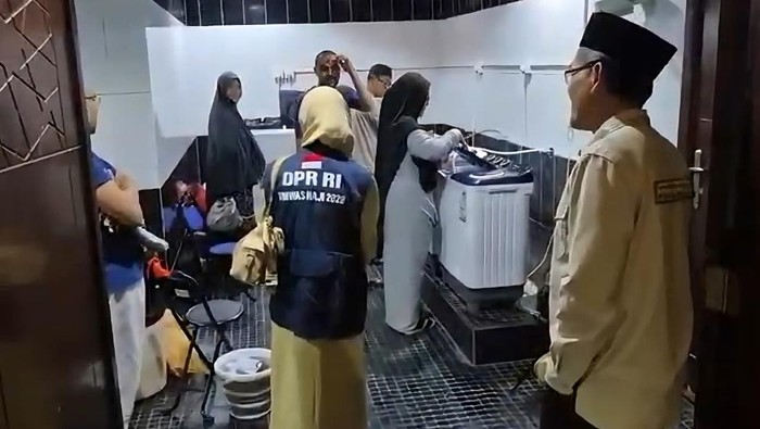 Anggota Timwas Haji DPR Dewi Asmara berkunjung ke Hotel 906 di Sektor 9 Kota Makkah, Jumat (22/5/2026).